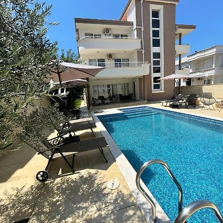 Apartments Harris Улцинь Екстер'єр фото
