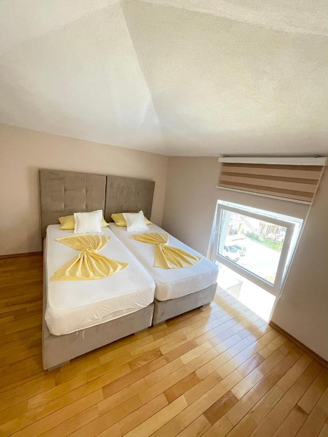Apartments Harris Улцинь Екстер'єр фото