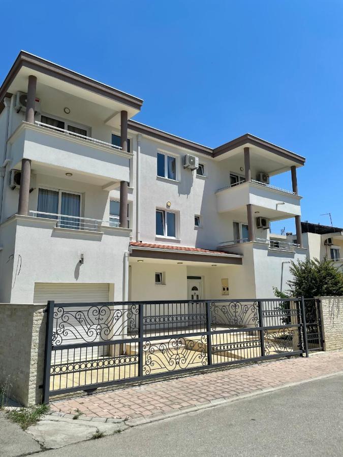 Apartments Harris Улцинь Екстер'єр фото