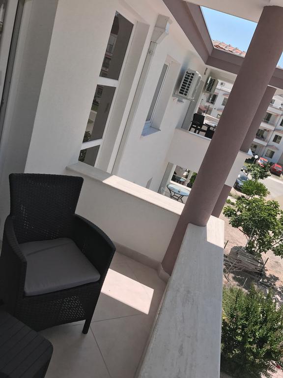 Apartments Harris Улцинь Екстер'єр фото