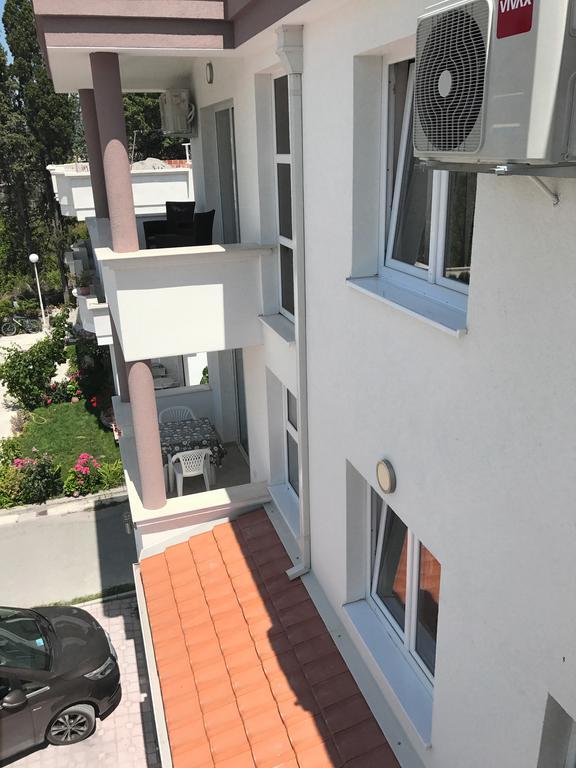 Apartments Harris Улцинь Екстер'єр фото